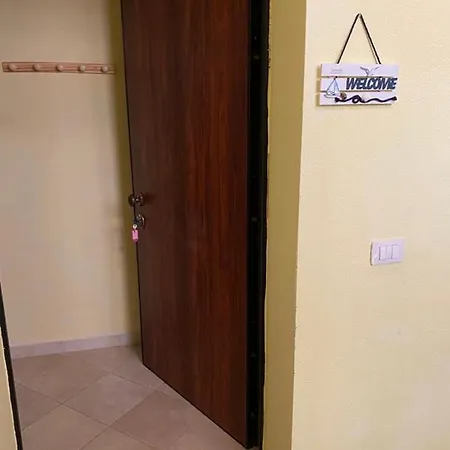 Violetta House - Key To