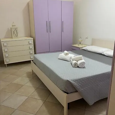 Violetta House - Key To
